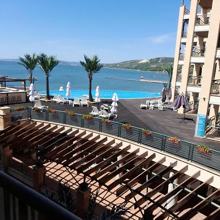 Port Balchik Apartment Extérieur photo