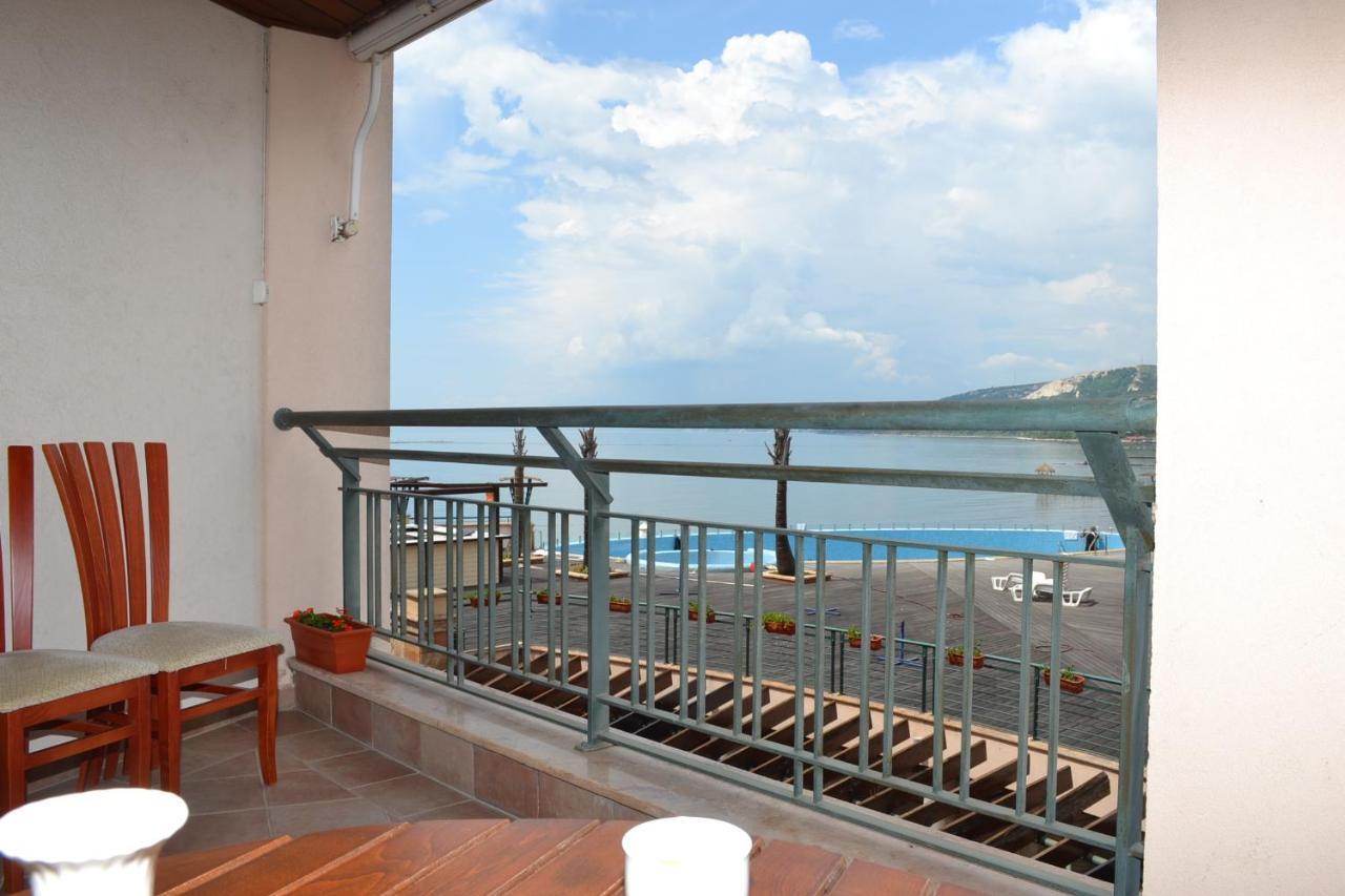 Port Balchik Apartment Extérieur photo